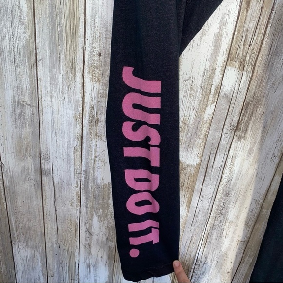 Nike Black With Purple Overtone Leggings - Picture 4 of 6